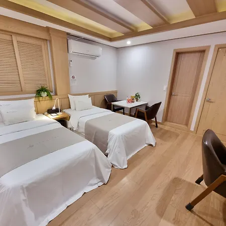 Lex Tourist Hotel-2
